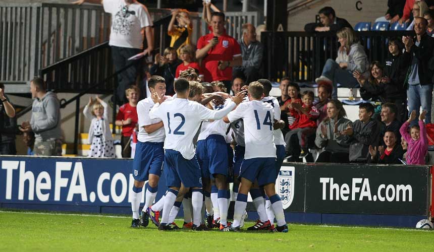 England U17s celebrate!